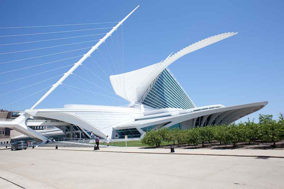 Famous Architecture Projects Milwaukee Art Museum Cad 3d Drawing By Santiago Calatrava Free Download Architectural Cad Drawings